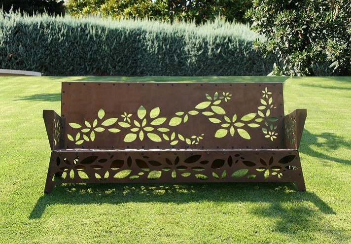 Arredamento-in-acciaio-Stile-industriale-Arredamento-in-corten-Arredamento made-in-Italy-HANAMI | Divano in corten